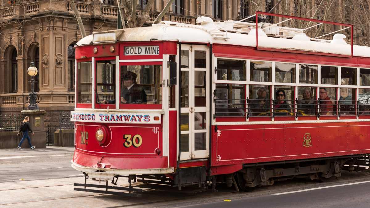 red tram in Bendigo