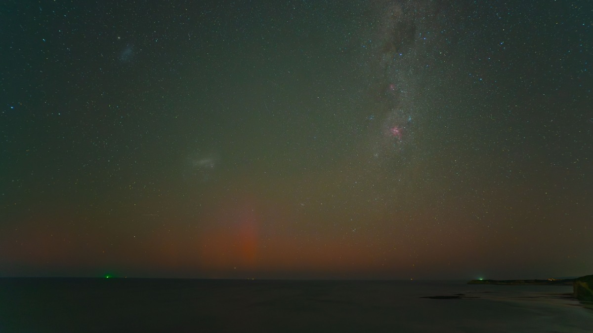 A red and green aurora over Port Phillip Bay